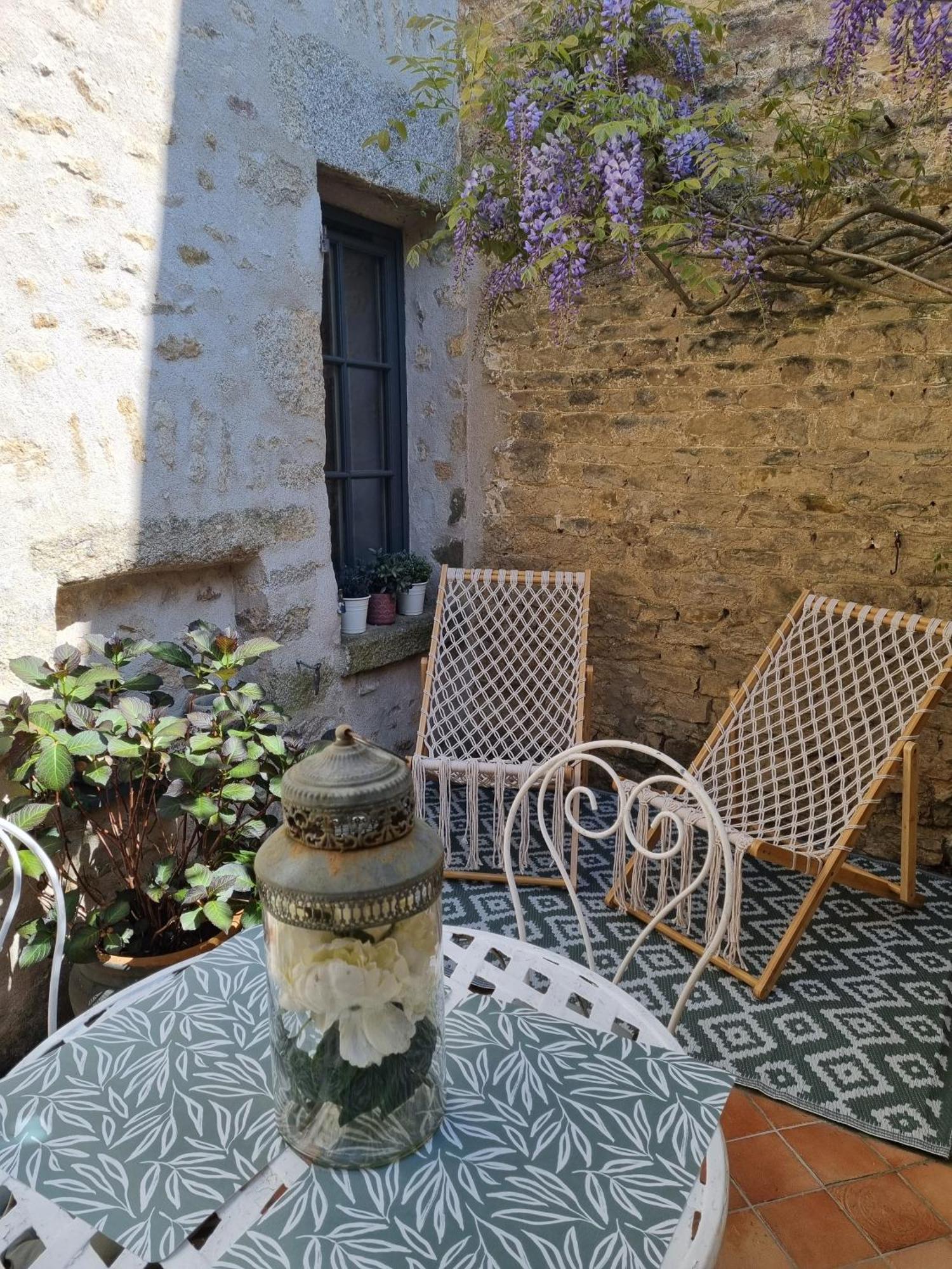 Charmante Maison Ancienne Avec Cour Alencon Exterior photo